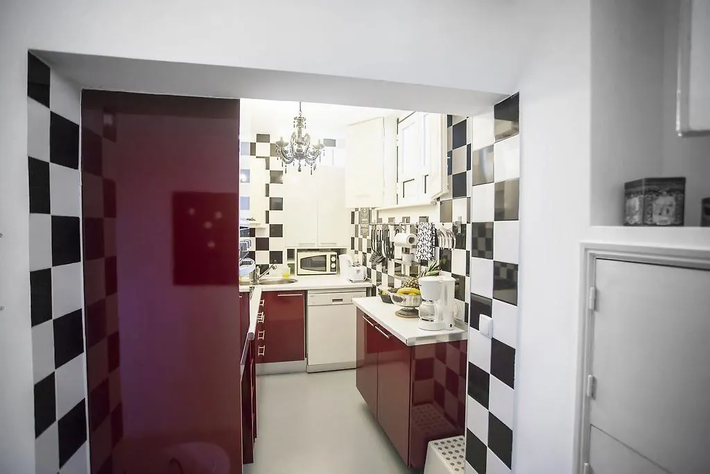Lovelystay - Castle Hill Apartment Lisboa