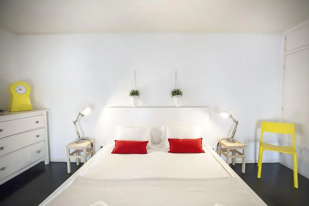 Lovelystay - Castle Hill Apartment Lisboa