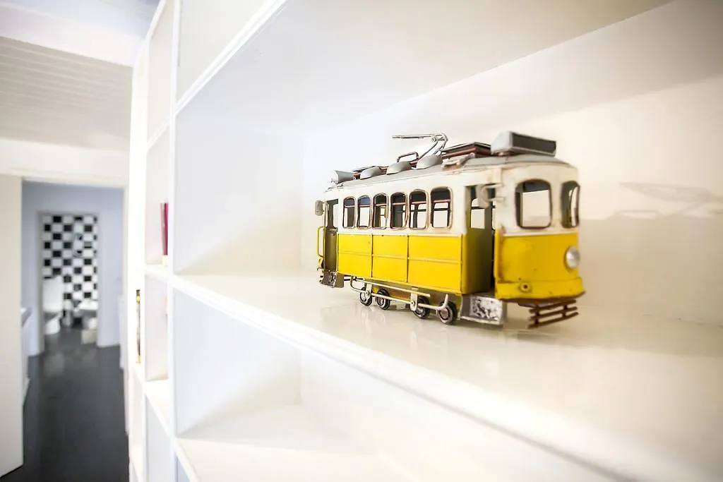 Lovelystay - Castle Hill Apartment Lisboa