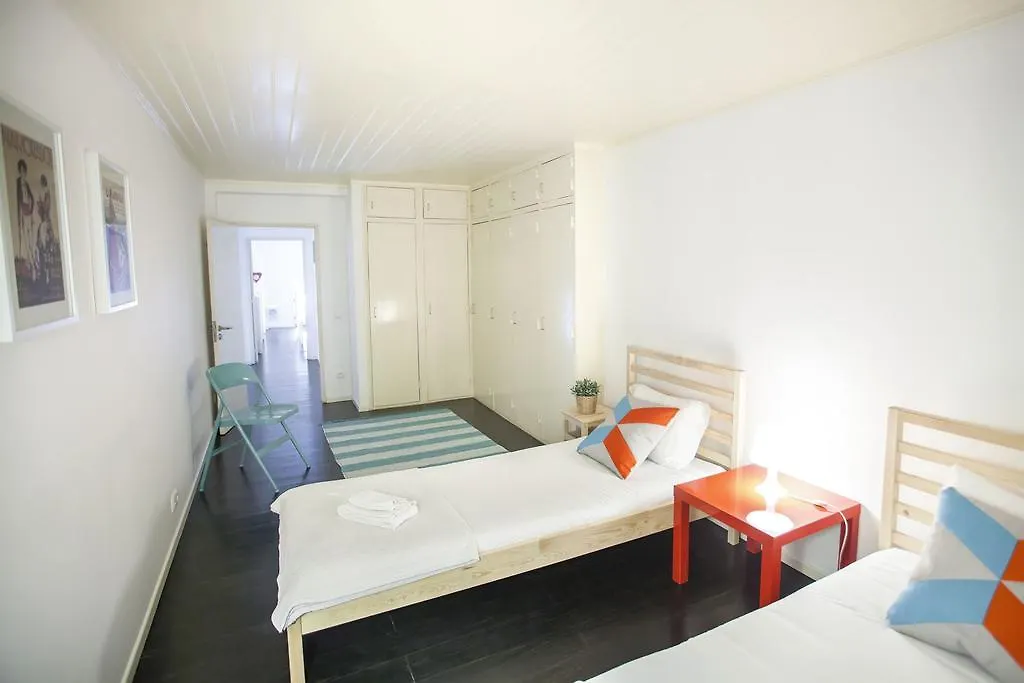Lovelystay - Castle Hill Apartment Lisboa