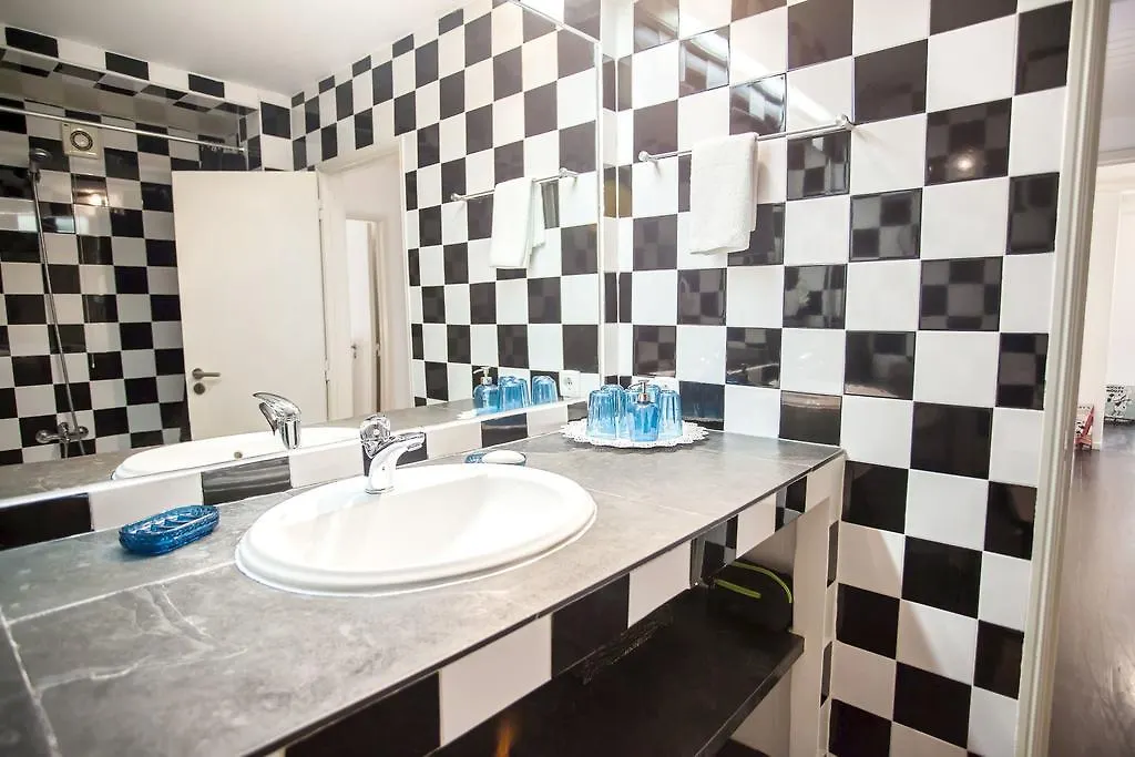 Lovelystay - Castle Hill Apartment Lisboa 0*,