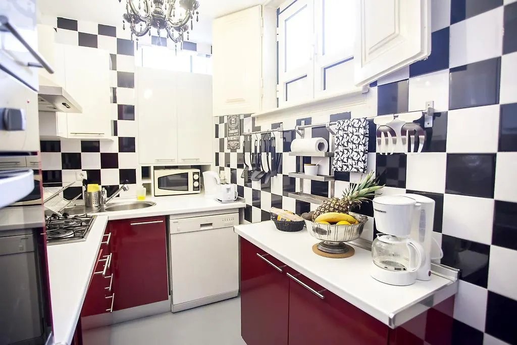 Lovelystay - Castle Hill Apartment Lisboa