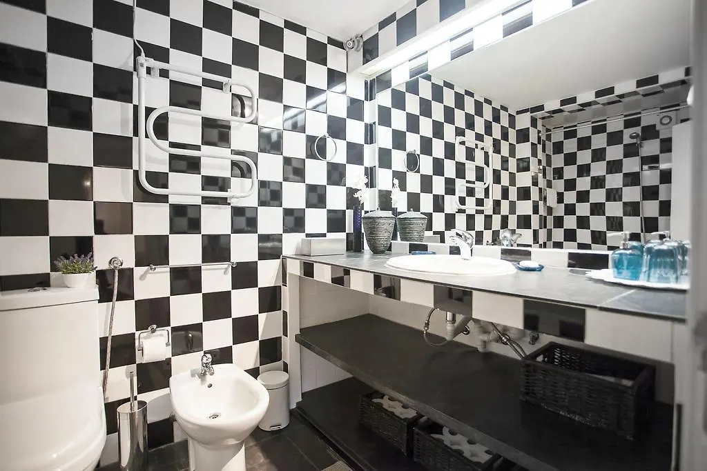 Lovelystay - Castle Hill Apartment Lisboa